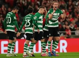 网前扑球没有扑到咋办？加拿大女将灵光乍现 不可思议一击秀翻全场